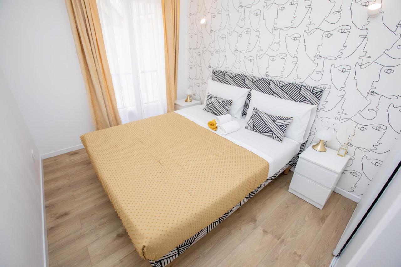 Luxueux 3p. Art Deco + Parking Apartment *
